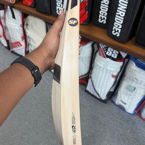 SF. Stellar 5000 - EW. ''Bat Of The Day''