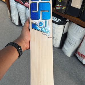 SS Ton Sky Flicker - EW. ''Bat Of The Day''