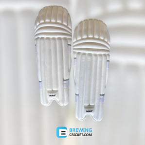 MRF Conqueror - Batting Pads (Ambidextrous)