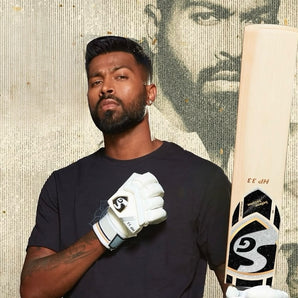 SG. HP 33 - EW. Original Players Bats